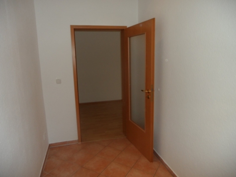Zentrumsnahe 2 Raumwohnung mit Tageslichtbad! - Flur (7184)