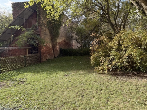Schöne 3-Raumwohnung mit Balkon u. EBK in Plauen! Zentrumsnah! - Hinterhof (14910)