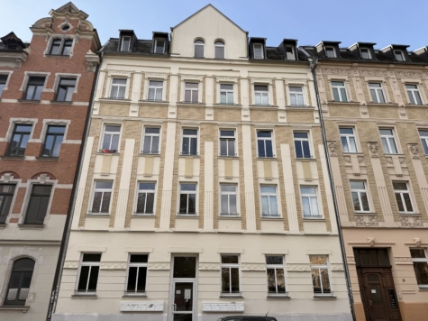 Schöne 3-Raumwohnung mit Balkon u. EBK in Plauen! Zentrumsnah! - Pestalozzistraße 29 (14896)