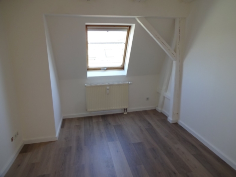 Großzügige 4-Zimmer-Maisonettewhg. mit Balkon und Gäste-WC! - Kinder-/Arbeitszimmer (11367)