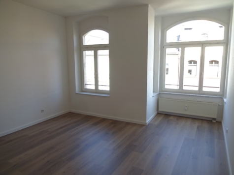 Großzügige 4-Zimmer-Maisonettewhg. mit Balkon und Gäste-WC! - Schlafzimmer (11365)