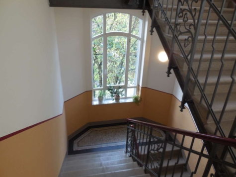 Großzügige 4-Zimmer-Maisonettewhg. mit Balkon und Gäste-WC! - helles Treppenhaus (11359)
