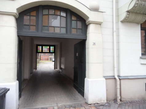 Ab 1.9.26! Großzügige 2-Raum-Maisonette-Wohnung mit EBK und Stellpl. in der Nordvorstadt! - Durchfahrt (7792)