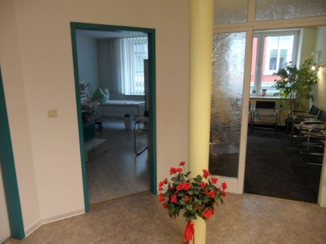 134m² Büro- oder Praxisräume in 1A-Innenstadtlage - Eingangsbereich Einrichtungsbeispiel (100)