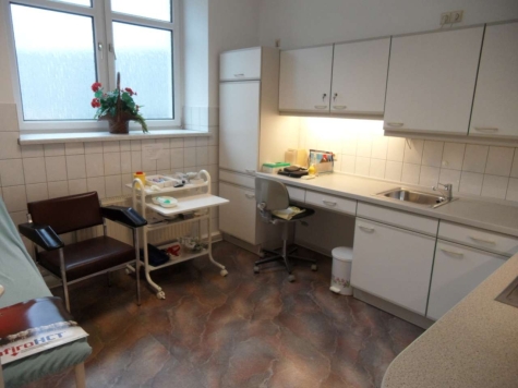 134m² Büro- oder Praxisräume in 1A-Innenstadtlage - Labor Einrichtungsbeispiel (107)