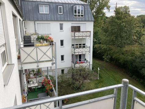 Ab 01.08.26! 1-Raum WE mit Balkon, Einbauküche und Tiefgaragenstellplatz in ruhiger Seitenstraße - Balkon (5598)