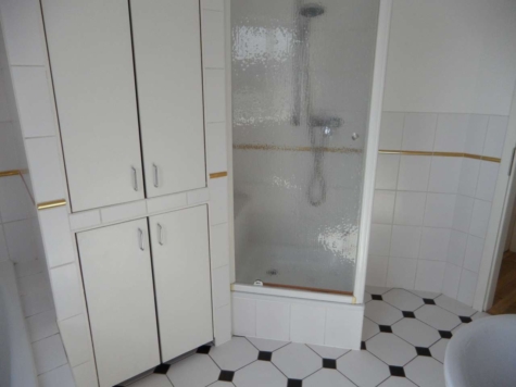 Ab 1.11.! Tolle, zentrumsnahe 4-Raumwhg. mit Dachterrasse! - Badezimmer (11330)