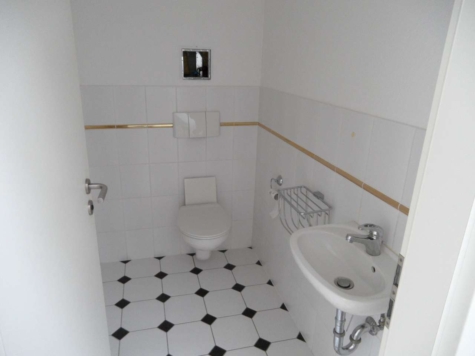 Ab 1.11.! Tolle, zentrumsnahe 4-Raumwhg. mit Dachterrasse! - Gäste-WC (11326)
