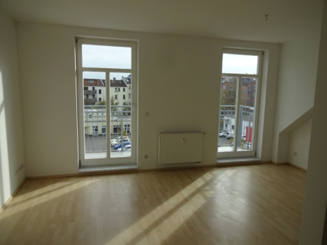 Ab 1.12.! Zentrumsnahe 2-Raumwhg. mit Balkon und Abstellraum! - Wohnzimmer, Balkon (11627)