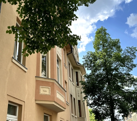 Vermietete 2-Raum-Wohnung mit Einbauküche und Tageslichtbad! - Details am Haus (551)