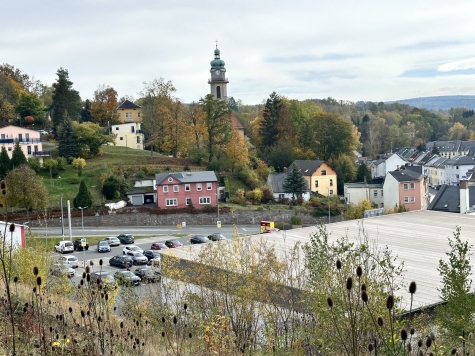 Helle 3-Raumwhg. (opt. 4 Raum) mit Stpl. & Tageslichtbad in Auerbach/V.! - Stadtkirche (7773)