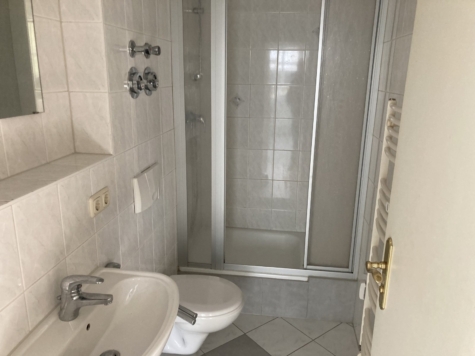 Ab 1.9.26! Helle 2-Raumwohnung in Marienthal nähe HBK! - Bad mit Dusche (9425)
