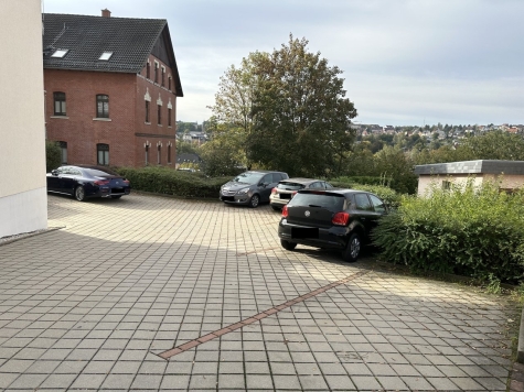 Gepflegte 4-Raum-Maisonette im 2.OG/DG mit Komfort-Bad u. Gäste-WC, zwei Stellplätze! - Stellplätze (784)