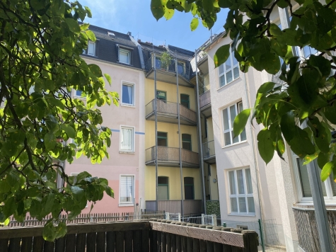 Schöne 3-Raum-Maisonette-WE mit Balkon und Terrasse! - Rückansicht (6183)