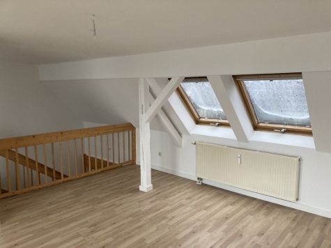Schöne 3-Raum-Maisonette-WE mit Balkon und Terrasse! - Wohnzimmer, Loggia (6188)