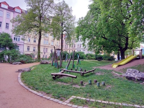 Schöne helle 3-Raum-Whg. im 1. OG mit Balkon, Laminat bzw. Fliesen, vermietet! - Spielplatz Goethepark (3023)