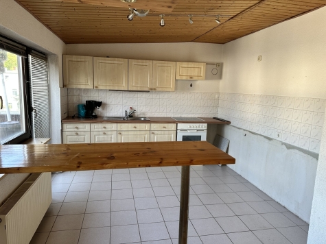 Wohnungspaket – 2 Wohnungen, davon 1 WE vermietet, mit Garage in ruhiger Lage! Nähe VW Mosel! - Küche DG (1977)