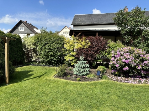 Wohnungspaket – 2 Wohnungen, davon 1 WE vermietet, mit Garage in ruhiger Lage! Nähe VW Mosel! - gepflegter Garten (1984)