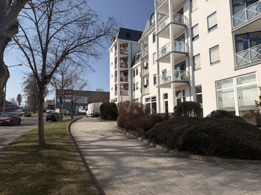 Straßenansicht