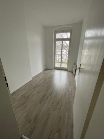 Helle, zentrumsnahe 3-Raumwohnung mit Balkon! - Kinderzimmer, Balkon (12025)