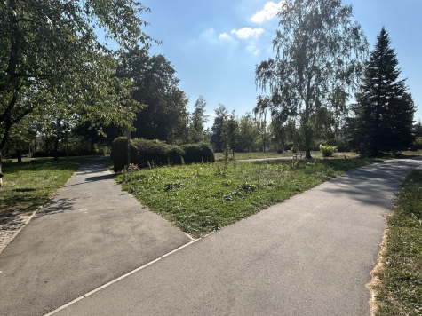 Großzügige 4-Raum-Whg. mit Balkon, Dachterrasse, Whirlpool-Wanne und Tageslichtbad! Vermietet! - Stadtpark Marienthal (3450)