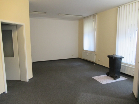 kleine Büroinheit zentrumsnah – sofort nutzbar - Schulungs- / Büroraum (44)