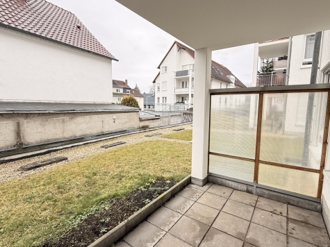 4-Raumwohnung mit Terrasse, Gäste-WC u. TG-Stpl. in ruhiger Lage! Leerstand! - Balkon / Terasse (7642)