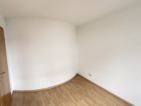 4-Raumwohnung mit Terrasse, Gäste-WC u. TG-Stpl. in ruhiger Lage! Leerstand! - Arbeitszimmer (7635)