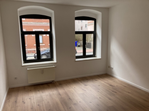 Ab 1.12.! 4-Raum-Wohnung mit Tageslichtbad, Terrasse und Carportstellpl.! - Schlafzimmer (13330)