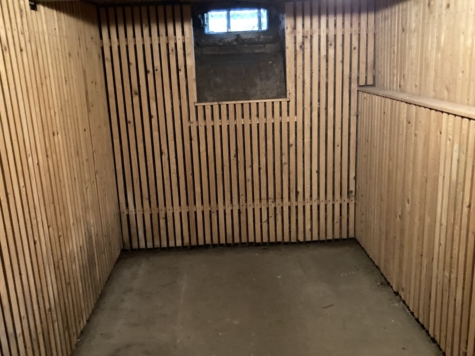 Ab 1.12.! 4-Raum-Wohnung mit Tageslichtbad, Terrasse und Carportstellpl.! - Kellerraum (13338)
